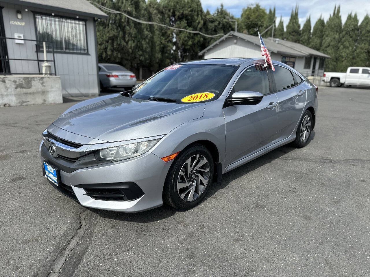 Used 2018 Honda Civic EX image 3