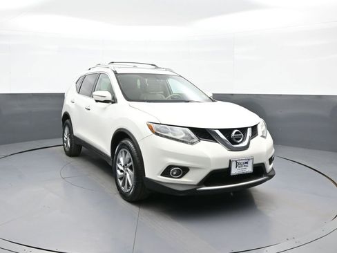 Used 2014 Nissan Rogue SL w/ SL Premium Package image 3