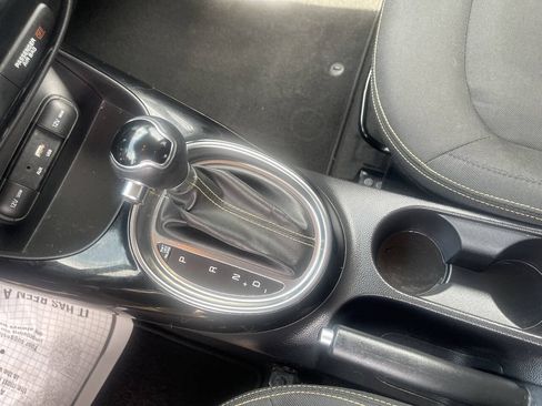 Used 2016 Kia Soul + w/ Audio Package FWD image 16