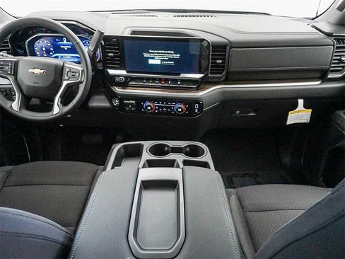 New 2026 Chevrolet Silverado 1500 LT image 16