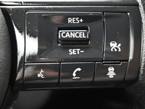 Used 2025 Nissan Kicks SV image 18