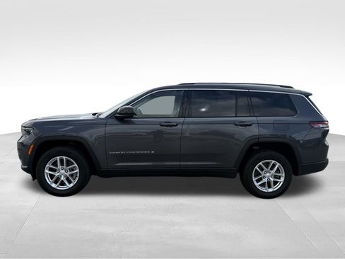 Used 2022 Jeep Grand Cherokee L Laredo w/ Luxury Tech Group I AWD/4WD image 2