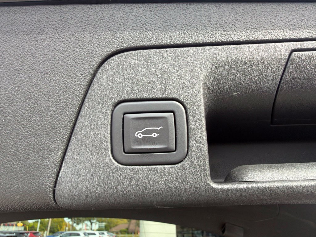 Used 2023 Buick Envision Preferred FWD image 17
