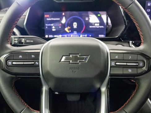 Used 2024 Chevrolet Colorado Z71 w/ Z71 Convenience Package 2 image 15