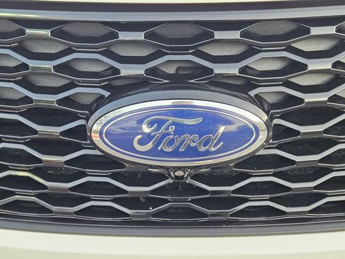 Used 2023 Ford Explorer ST w/ Equipment Group 401A image 9