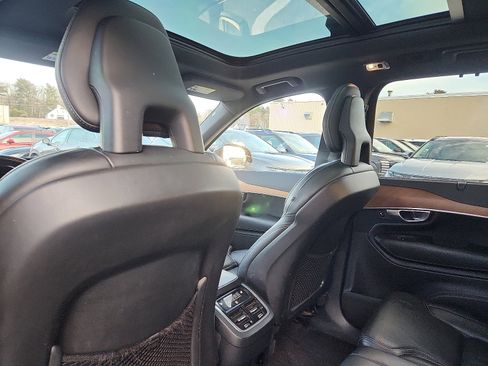 Used 2020 Volvo XC90 T6 Inscription w/ Protection Package image 25