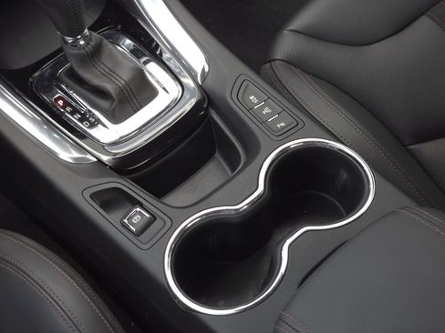 Used 2014 Chevrolet SS image 16