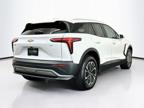 Used 2024 Chevrolet Blazer EV LT AWD/4WD image 9