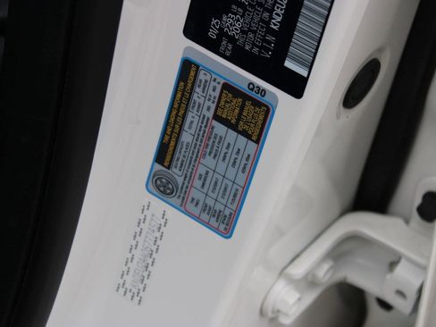 Used 2025 Kia Seltos S image 27