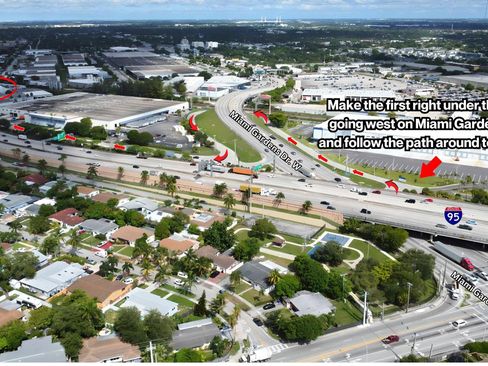 New 2024 Cadillac Escalade Sport Platinum w/ LPO, ONYX Package image 25