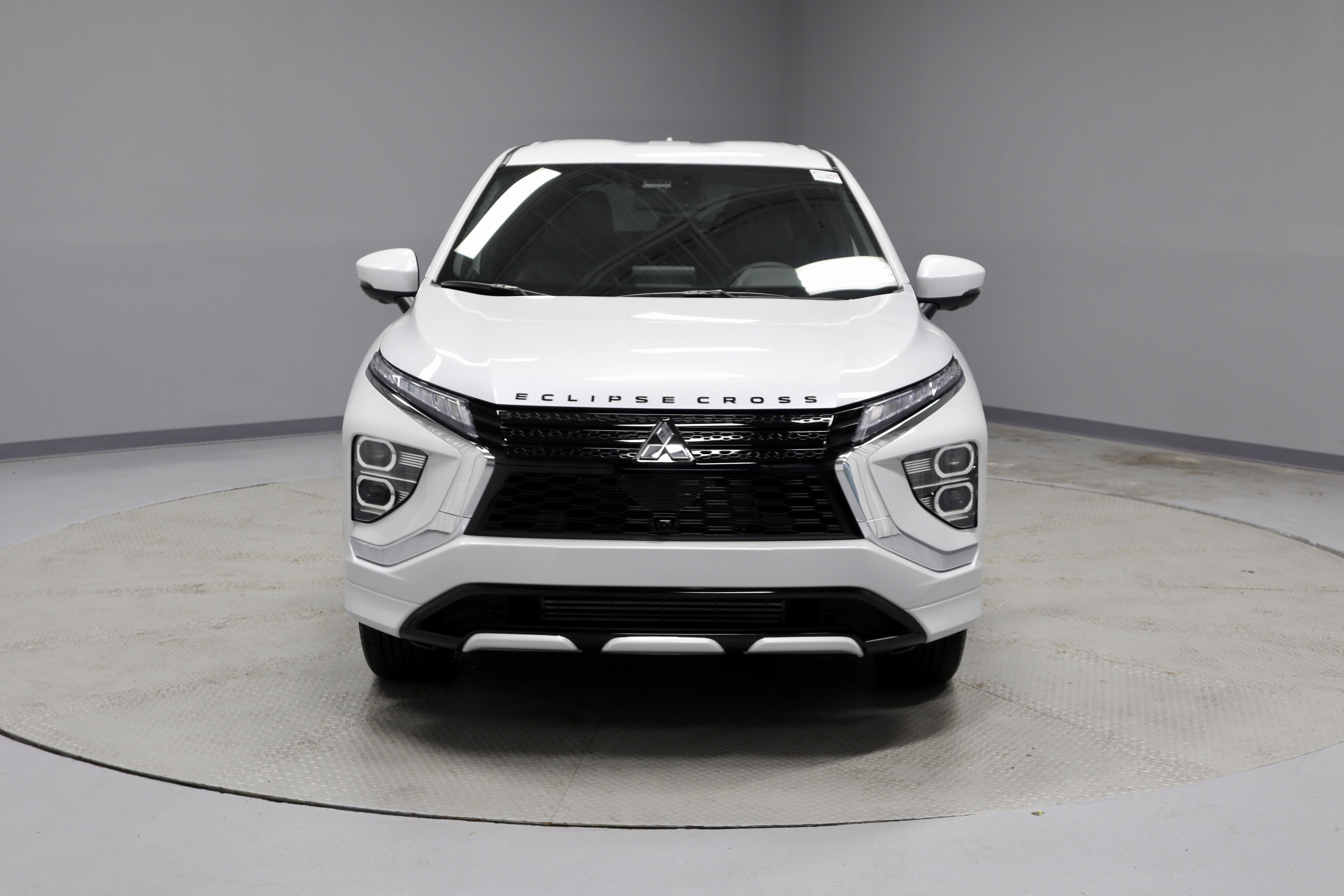 New 2026 Mitsubishi Eclipse Cross AWD image 3