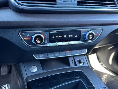 Used 2022 Audi Q5 2.0T Premium image 13