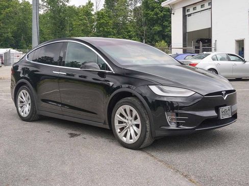 Used 2021 Tesla Model X Long Range AWD/4WD image 2