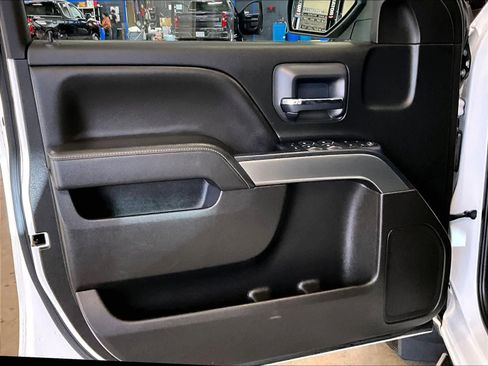 Used 2018 Chevrolet Silverado 1500 LT image 9