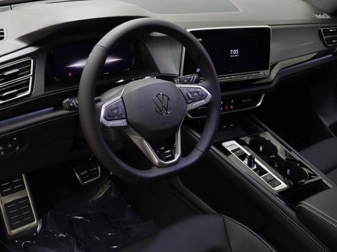 New 2026 Volkswagen Atlas Cross Sport SEL R-Line image 6