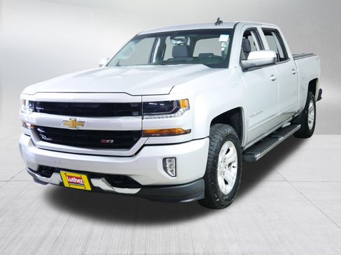 Used 2017 Chevrolet Silverado 1500 LT w/ All Star Edition AWD/4WD image 3