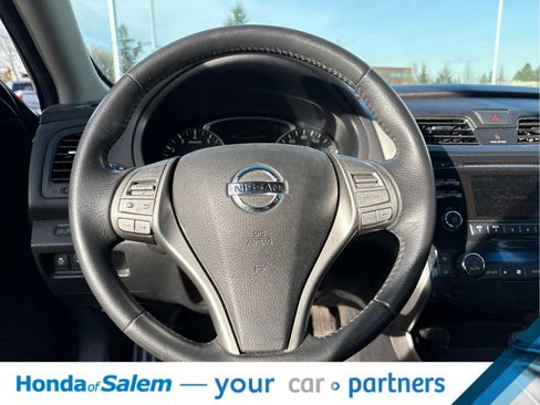 Used 2015 Nissan Altima 2.5 SV image 18