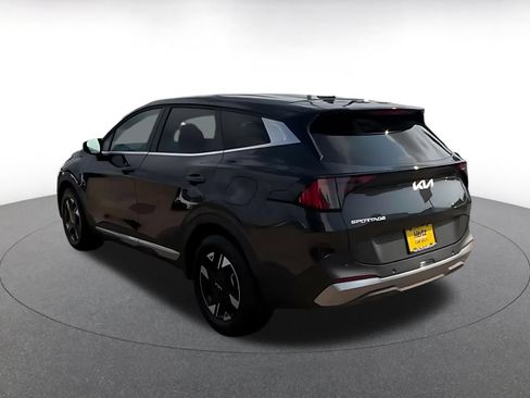Used 2026 Kia Sportage LX FWD image 9