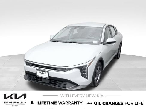 New 2026 Kia K4 FWD image 1