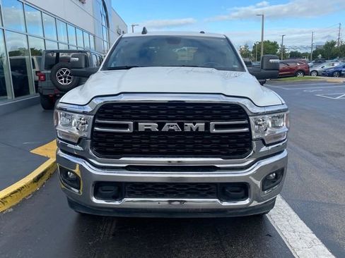 Used 2024 RAM 2500 Big Horn AWD/4WD image 3