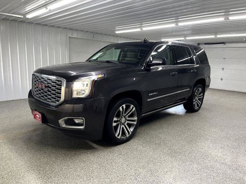 Used 2018 GMC Yukon Denali w/ Denali Ultimate Package image 3
