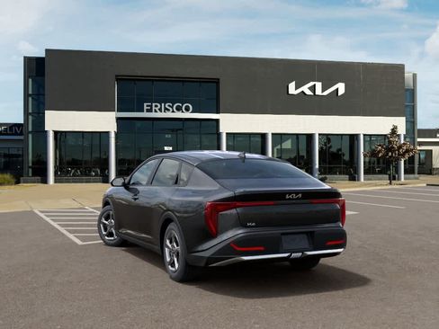 New 2026 Kia K4 FWD image 4
