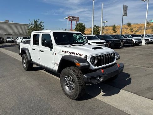 New 2026 Jeep Gladiator Mojave w/ Safety Group AWD/4WD image 8