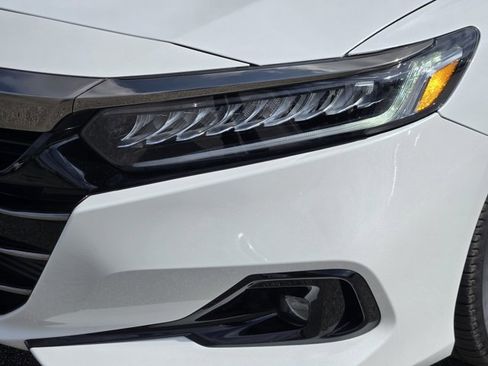 Used 2022 Honda Accord Sport Special Edition image 9