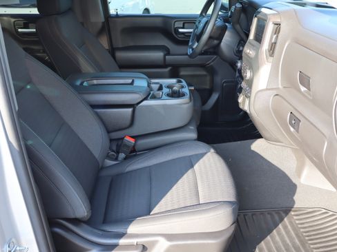 Used 2022 Chevrolet Silverado 1500 Custom Trail Boss AWD/4WD image 35