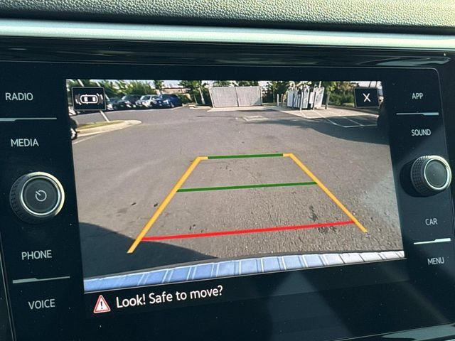 Used 2023 Volkswagen Atlas SE w/ Panoramic Sunroof Package AWD/4WD image 14