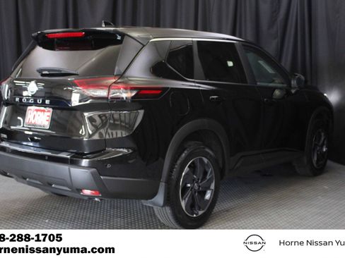 Certified 2025 Nissan Rogue SV FWD image 13