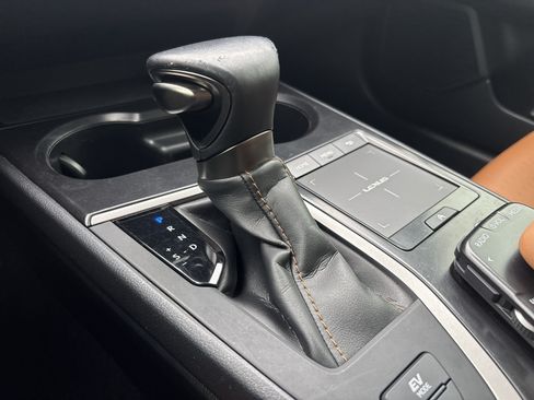 Used 2021 Lexus UX 250h w/ Accessory Package (Z1) AWD/4WD image 26