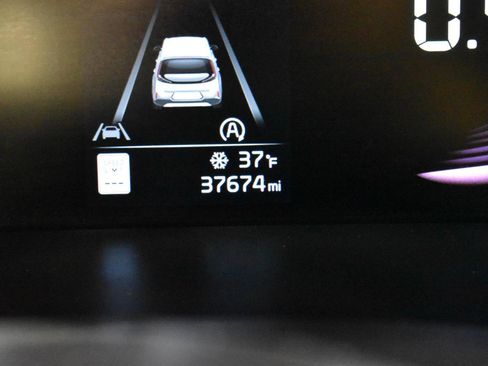 Used 2023 Kia Soul LX w/ LX Technology Package image 22