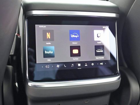 Used 2022 Tesla Model X Plaid image 27