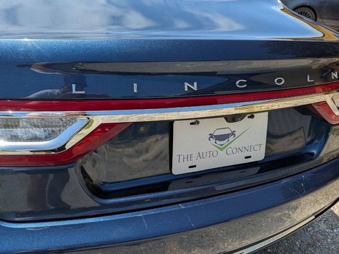 Used 2017 Lincoln Continental Reserve w/ Technology Package AWD/4WD image 5
