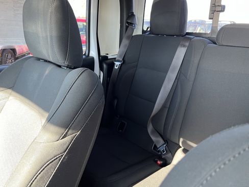 Used 2022 Jeep Gladiator Sport image 12