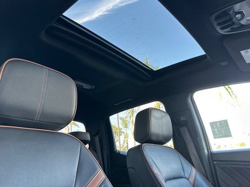 Certified 2023 GMC Canyon AT4 w/ AT4 Premium Package AWD/4WD image 17
