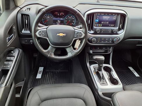 Used 2019 Chevrolet Colorado LT w/ LT Convenience Package image 10