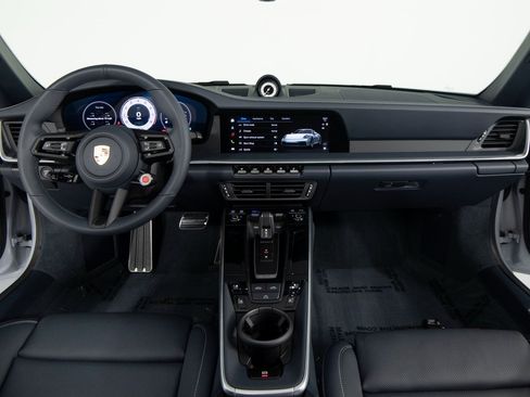 Certified 2026 Porsche 911 GTS image 37