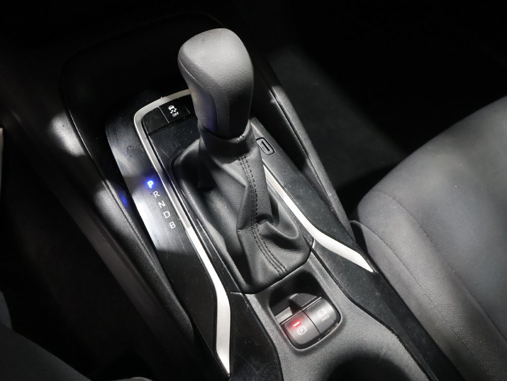 Used 2020 Toyota Corolla LE FWD image 27