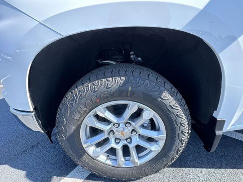 New 2026 Chevrolet Silverado 1500 LT image 10