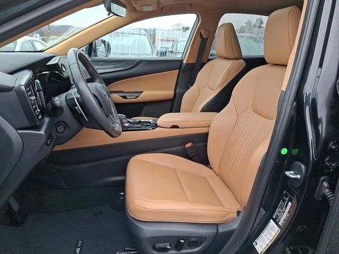 Used 2023 Lexus NX 350h AWD image 9