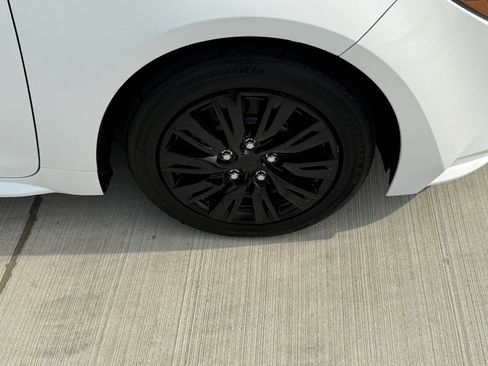 Used 2023 Toyota Corolla LE FWD image 42