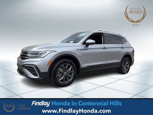 Used 2023 Volkswagen Tiguan SE FWD image 1