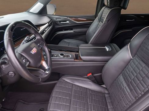 Certified 2023 Cadillac Escalade ESV Sport Platinum w/ LPO, ONYX Package image 9