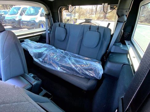 Certified 2025 Jeep Wrangler Sport image 20