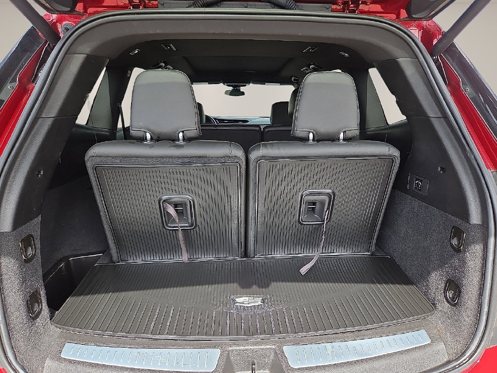 Certified 2024 Cadillac XT6 Luxury w/ LPO, Floor Liner Package FWD image 9