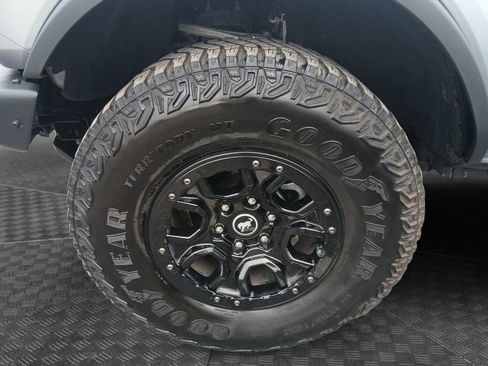 Used 2023 Ford Bronco Outer Banks w/ Sasquatch Package image 23