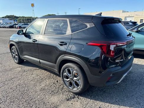 Used 2025 Kia Seltos LX AWD/4WD image 4