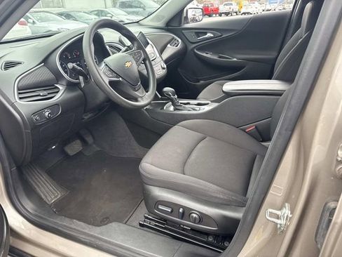 Used 2023 Chevrolet Malibu LT FWD image 24